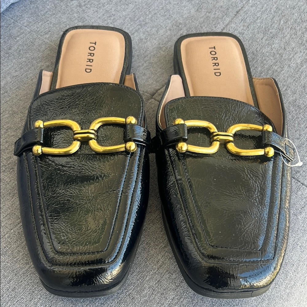 Torrid Black Loafers with Gold Accent Size 12WW